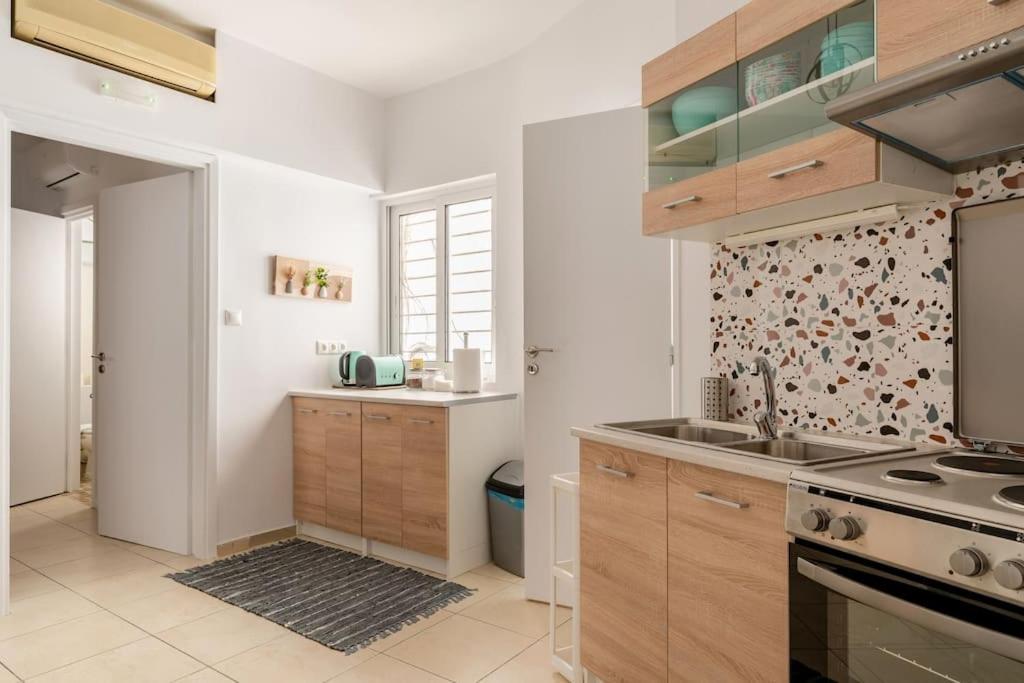 Brand New Bright Modern 6Bdr Apt-1Min To Acropolis Athen Eksteriør bilde