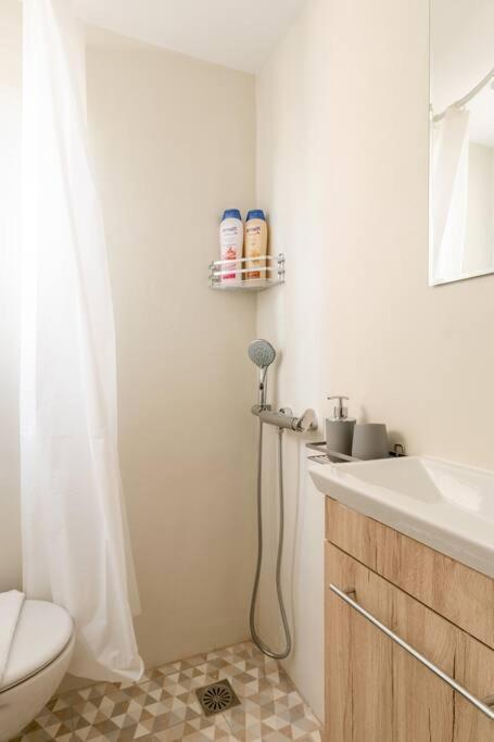 Brand New Bright Modern 6Bdr Apt-1Min To Acropolis Athen Eksteriør bilde